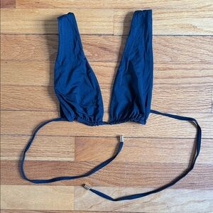 Monday Swimwear Palm Springs Top Black Size M